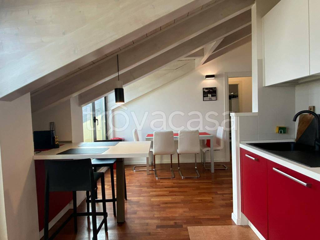 appartamento in affitto a Milano in zona Corvetto