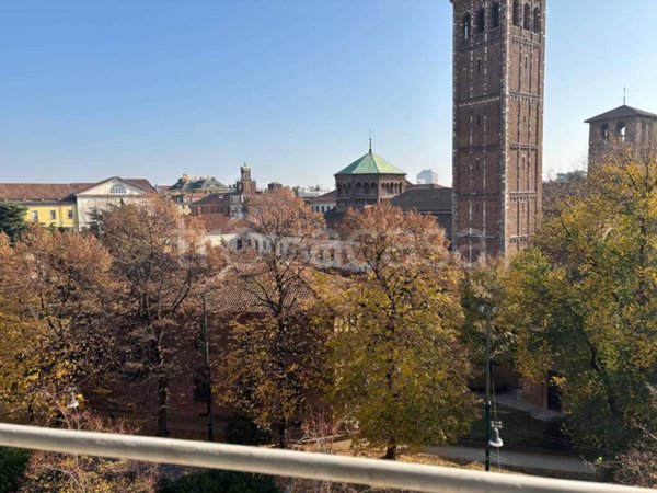 appartamento in affitto a Milano in zona Sant'Ambrogio