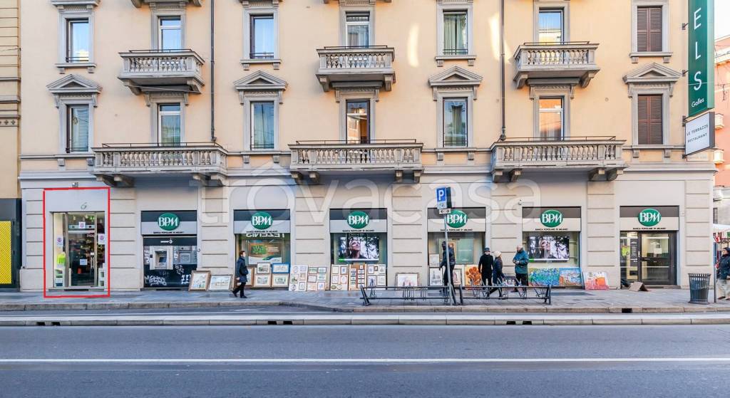 negozio in affitto a Milano