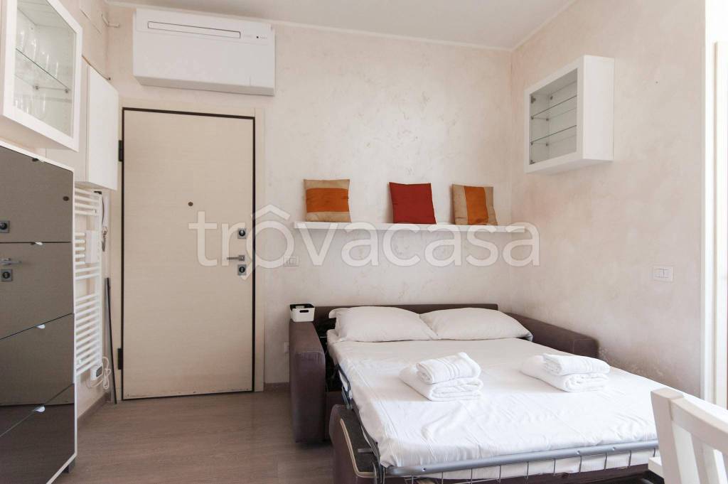 appartamento in affitto a Milano in zona Piazzale Lodi