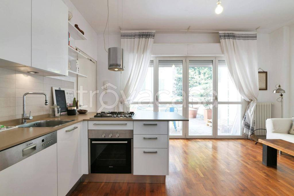 appartamento in affitto a Milano in zona Piazzale Lodi