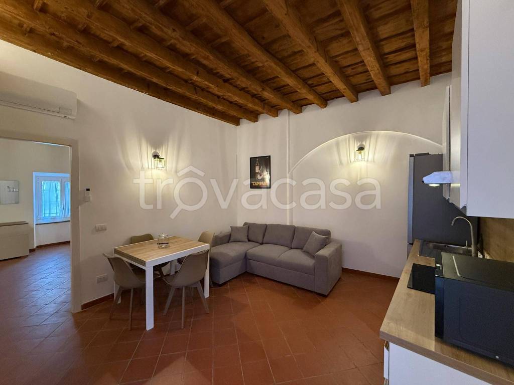 appartamento in affitto a Milano in zona Famagosta