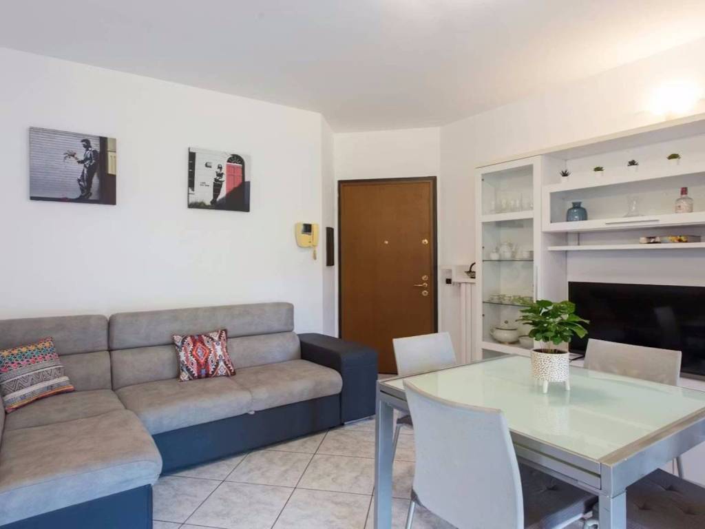 appartamento in affitto a Milano in zona Famagosta