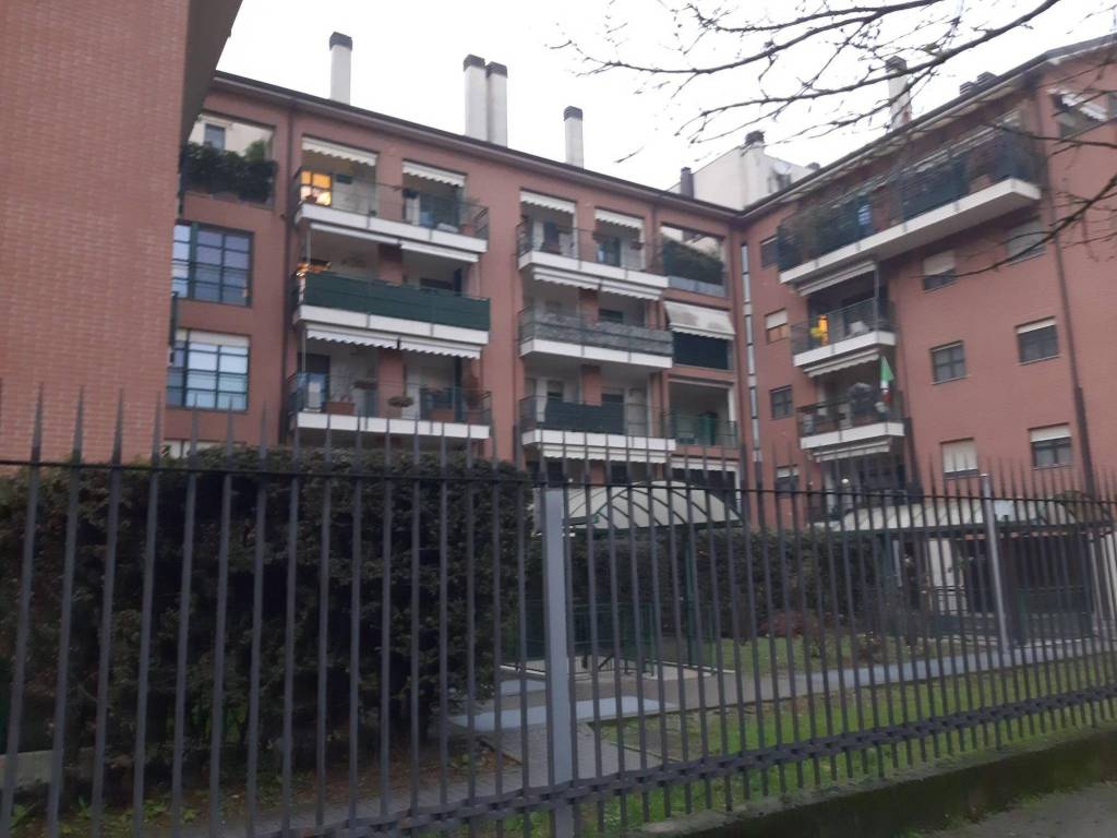 appartamento in affitto a Milano in zona Baggio