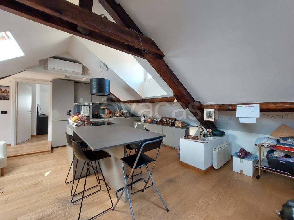 appartamento in affitto a Milano in zona Brera