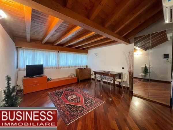 appartamento in affitto a Milano in zona Ponte Seveso