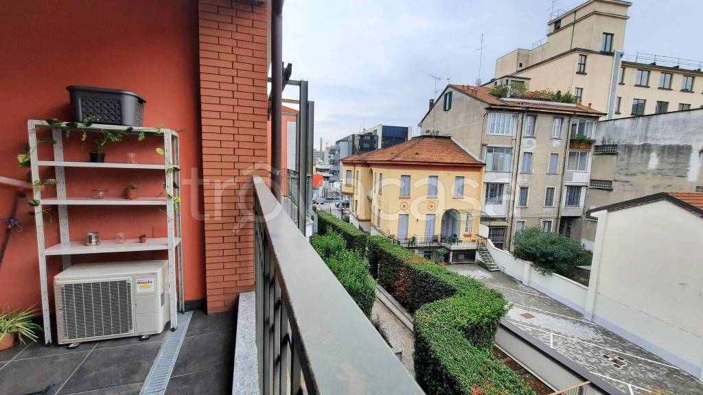 appartamento in affitto a Milano in zona Piazzale Lodi