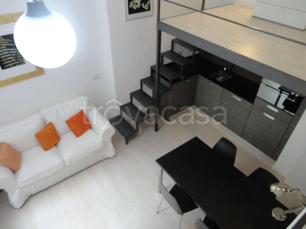 appartamento in affitto a Milano in zona Porta Nuova