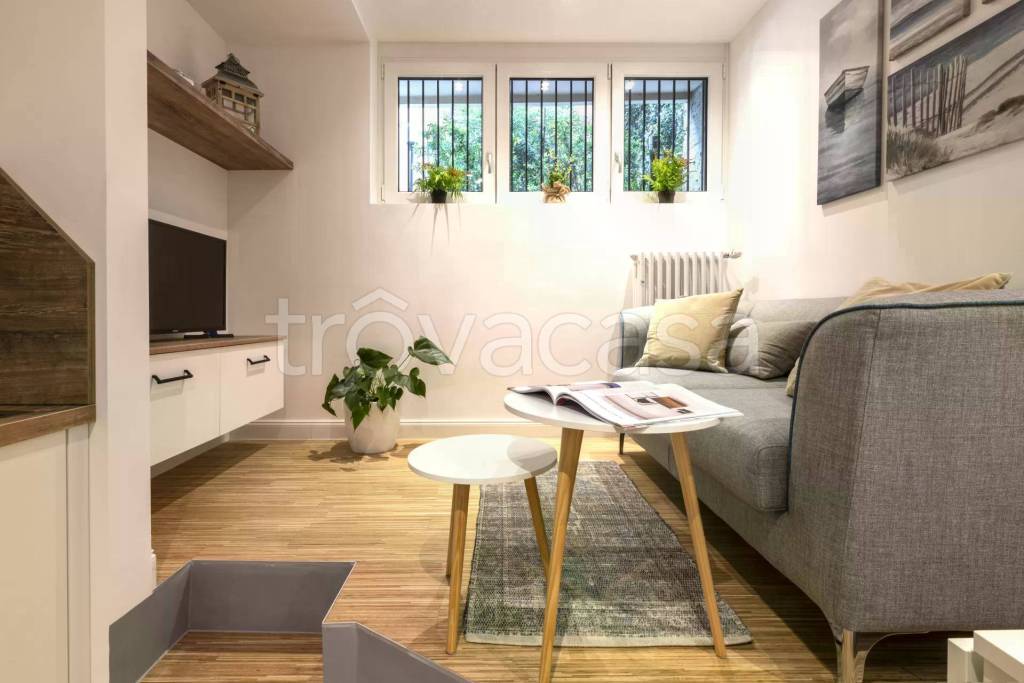 appartamento in affitto a Milano in zona Corvetto