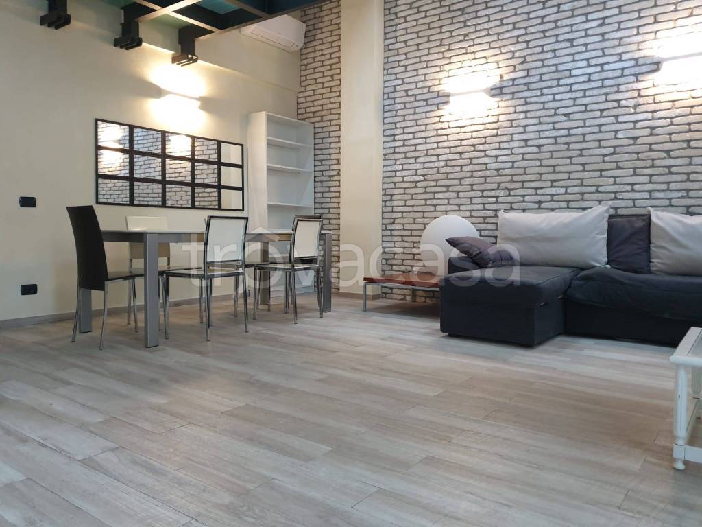 appartamento in affitto a Milano in zona Isola
