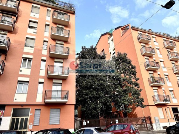 appartamento in affitto a Milano in zona Lorenteggio
