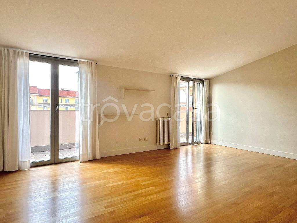appartamento in affitto a Milano in zona Isola