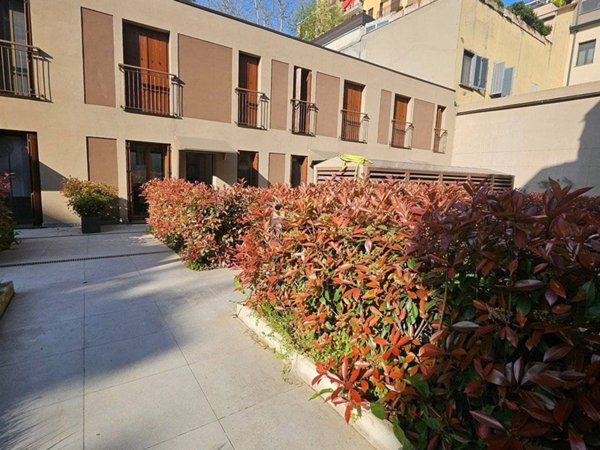 casa indipendente in affitto a Milano in zona Isola