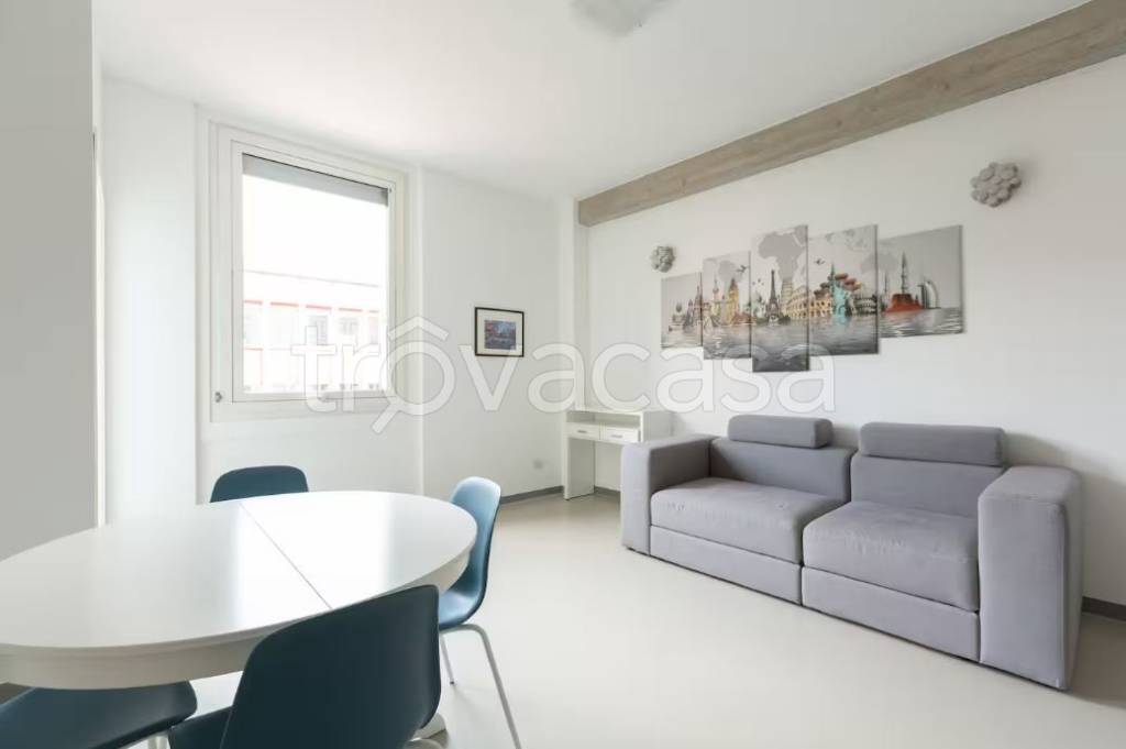 appartamento in affitto a Milano in zona Centro Direzionale