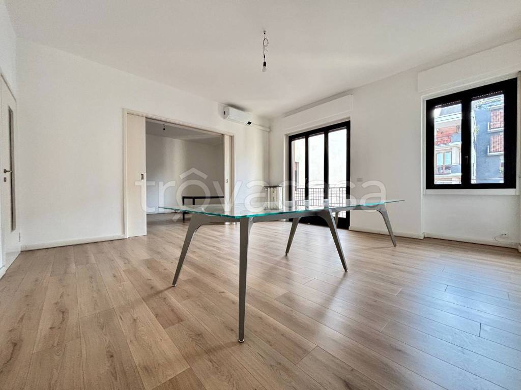 ufficio in affitto a Milano