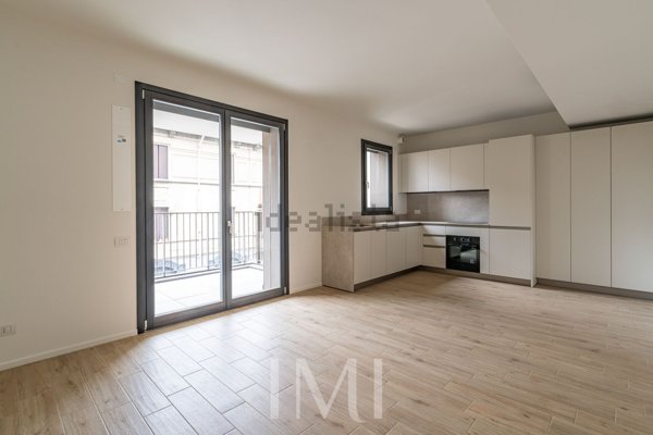 appartamento in affitto a Milano in zona Lorenteggio