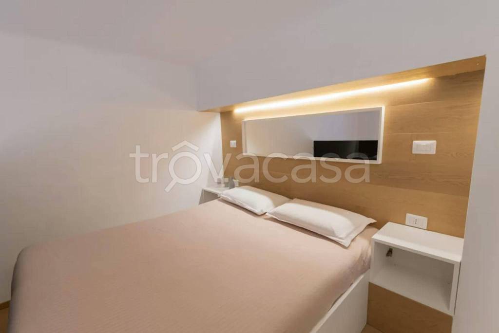 appartamento in affitto a Milano in zona Isola