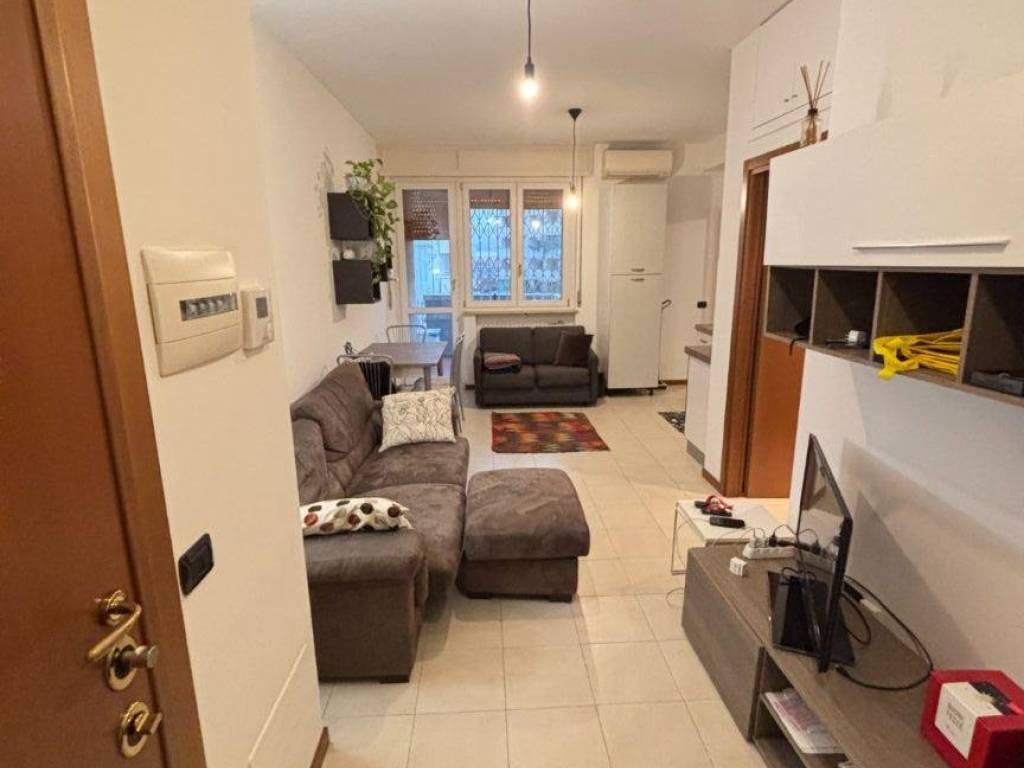 appartamento in affitto a Milano in zona Famagosta