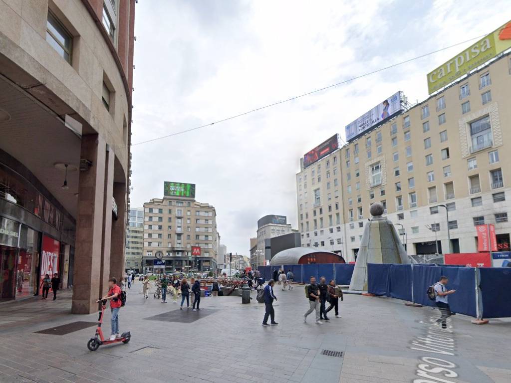 negozio in affitto a Milano
