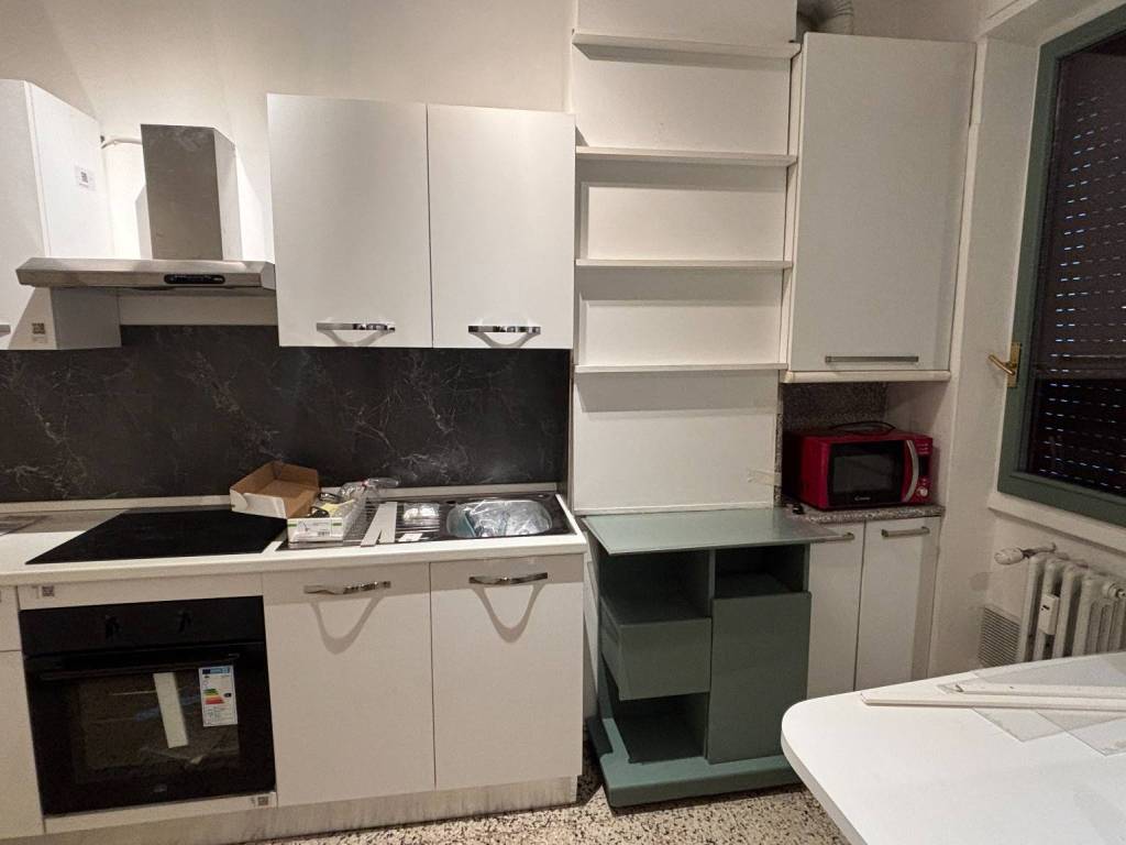 appartamento in affitto a Milano in zona Famagosta