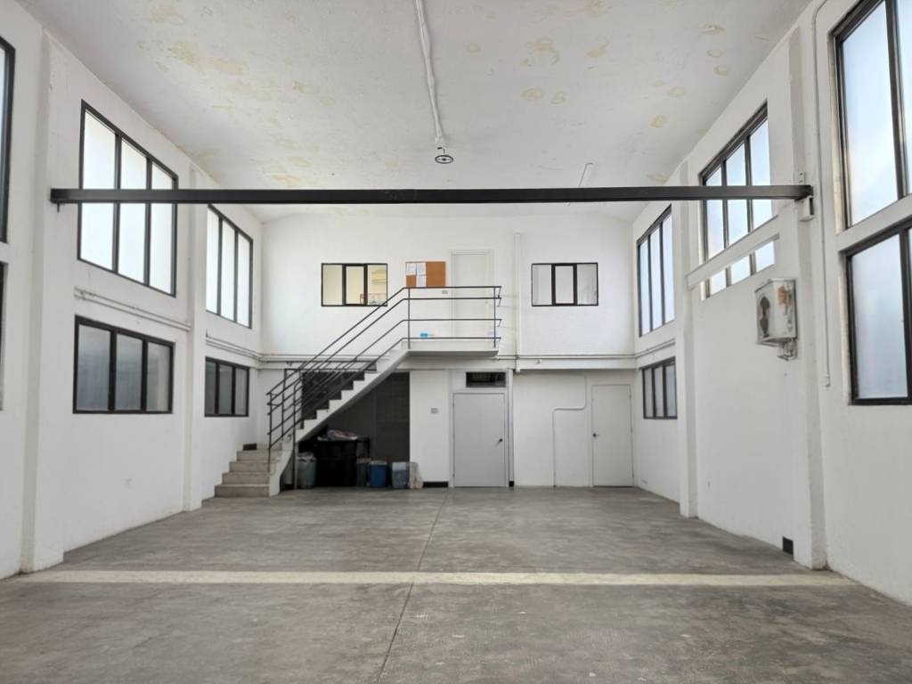 ufficio in affitto a Milano in zona Lambrate