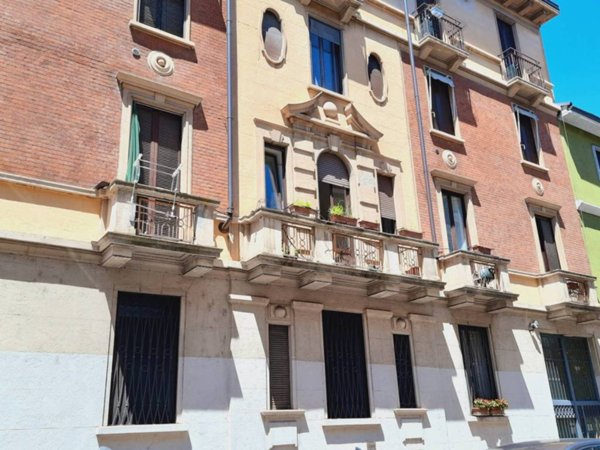appartamento in affitto a Milano in zona Piazzale Lodi