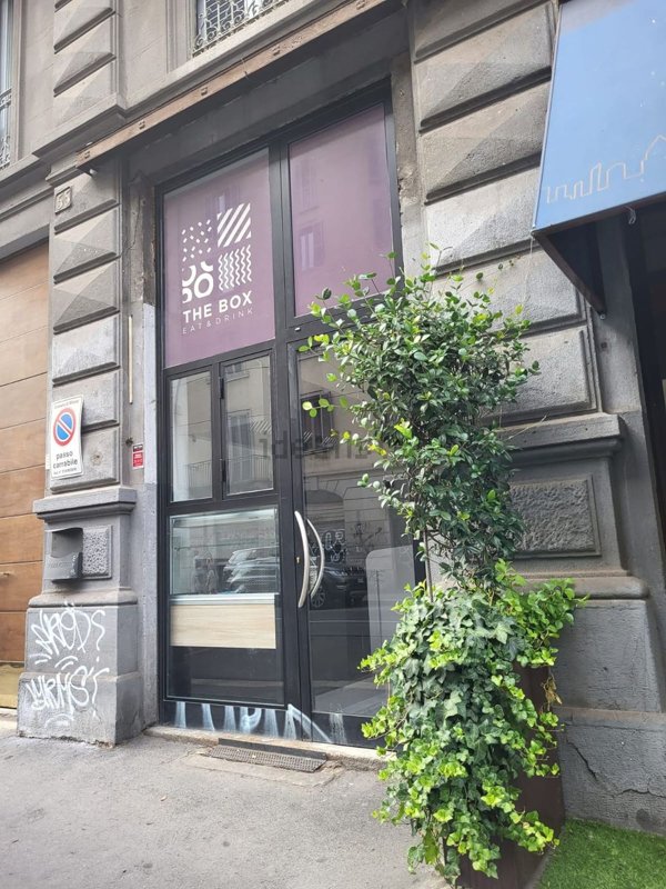 negozio in affitto a Milano in zona Porta Genova