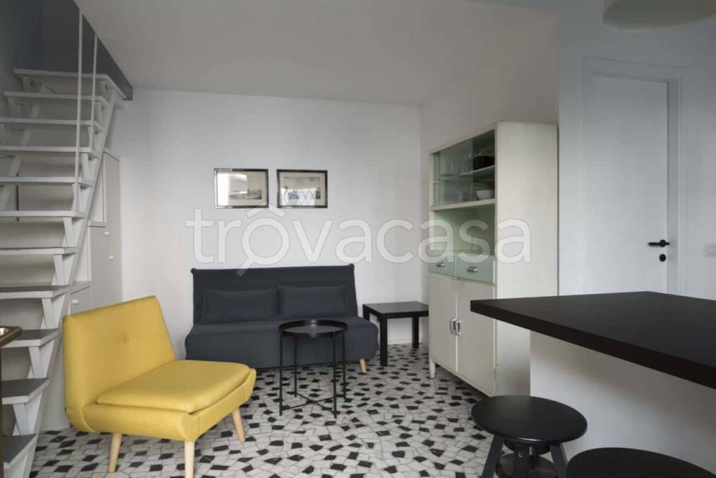 appartamento in affitto a Milano in zona Vigentino