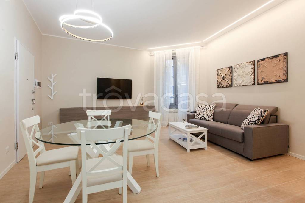 appartamento in affitto a Milano in zona Forze Armate