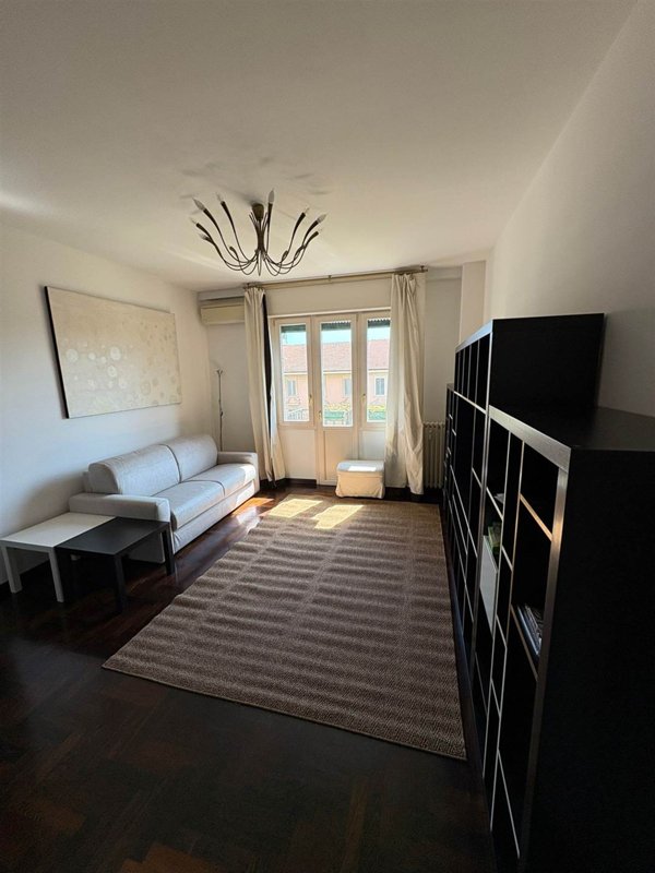 appartamento in affitto a Milano in zona Piazzale Lodi