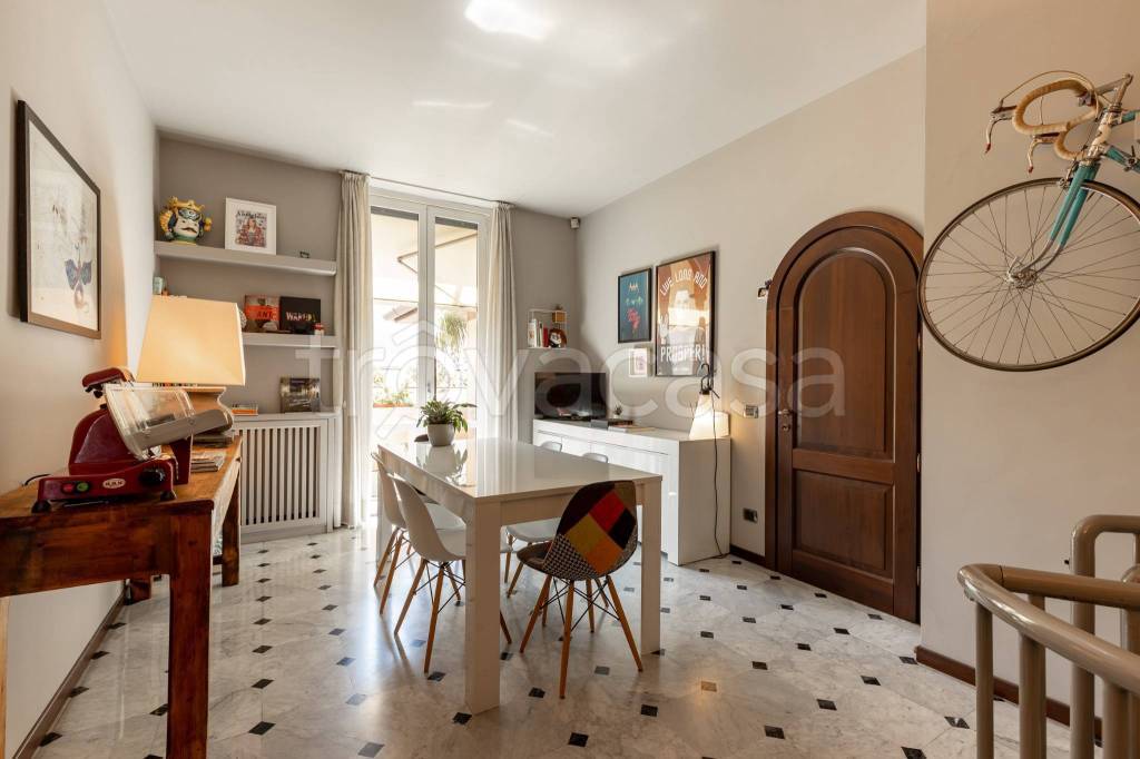 appartamento in affitto a Milano in zona Cascina dei Pomi