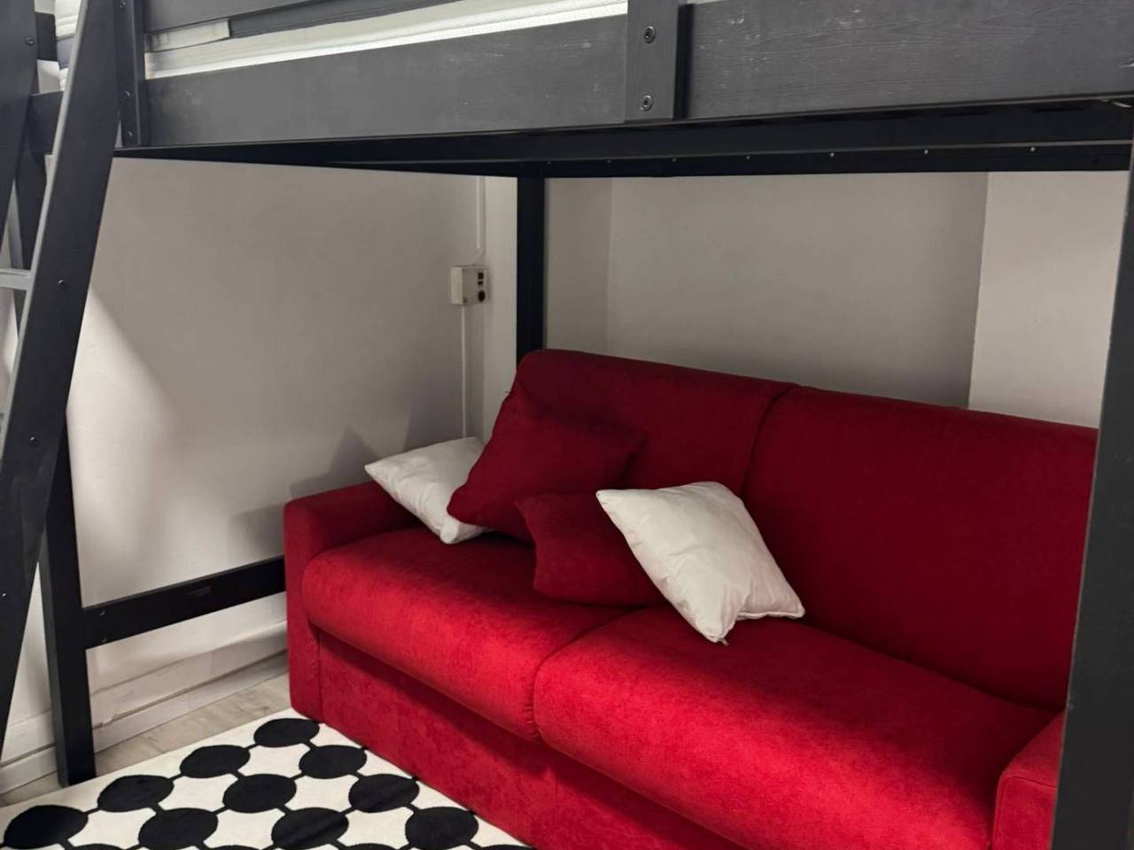 appartamento in affitto a Milano in zona Sant'Ambrogio