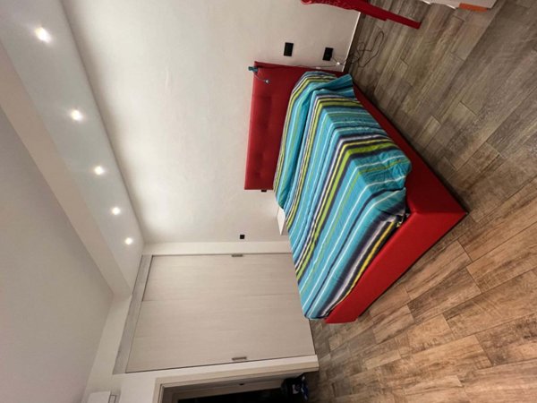 negozio in affitto a Milano in zona Morivione