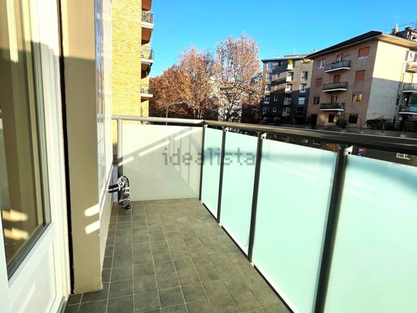 appartamento in affitto a Milano in zona Lorenteggio