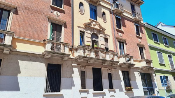 appartamento in affitto a Milano in zona Piazzale Lodi