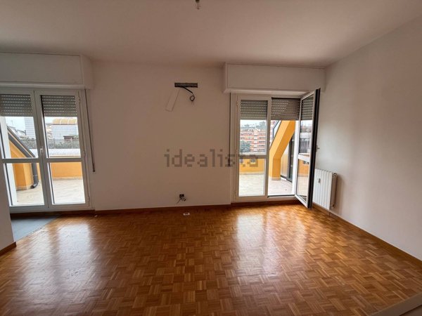 appartamento in affitto a Milano in zona Cinque Giornate