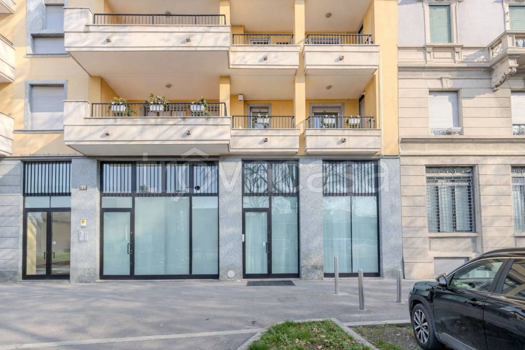 negozio in affitto a Milano in zona Isola