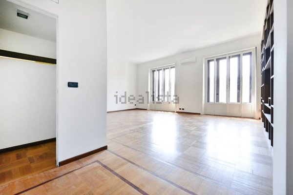 appartamento in affitto a Milano in zona Porta Nuova