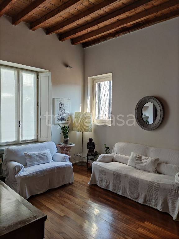 appartamento in affitto a Milano in zona Porta Genova