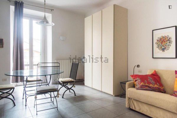 appartamento in affitto a Milano in zona Porta Genova