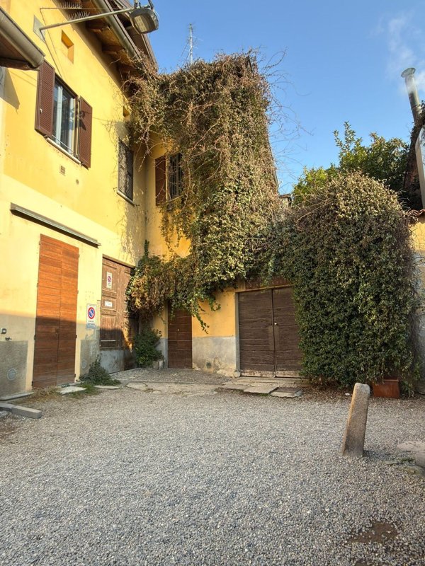 appartamento in affitto a Milano in zona Porta Genova