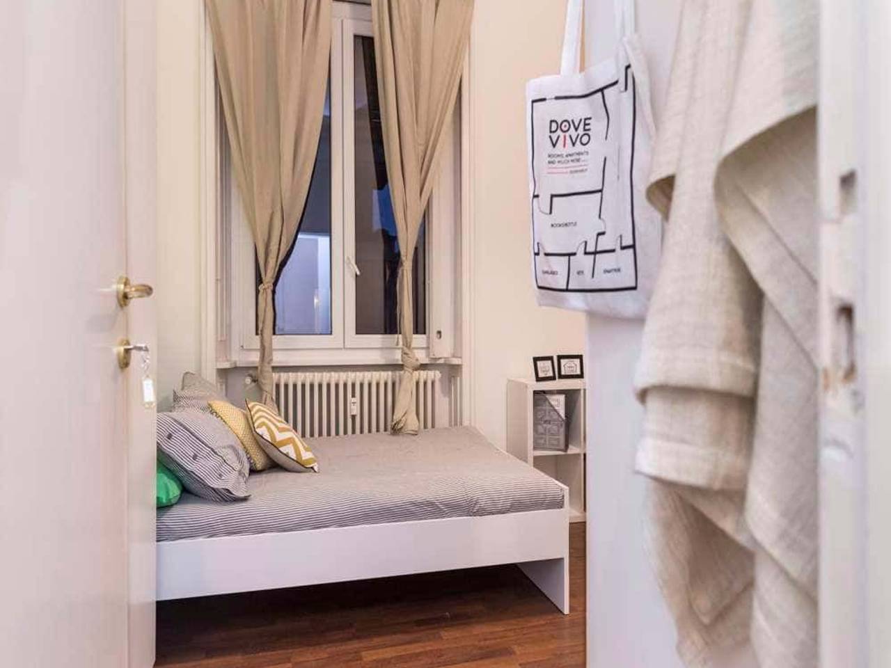 negozio in affitto a Milano in zona Isola