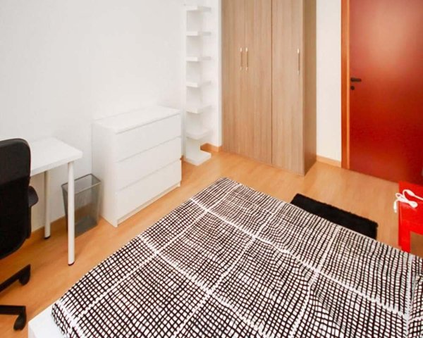 negozio in affitto a Milano in zona Maggiolina