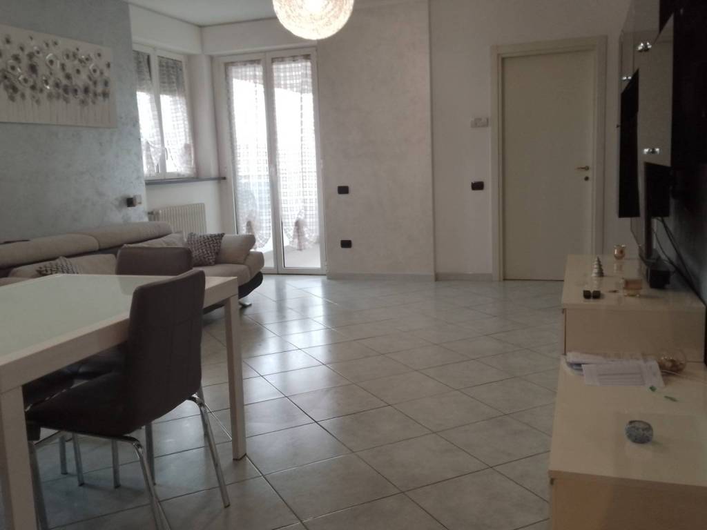 appartamento in affitto a Milano in zona Adriano