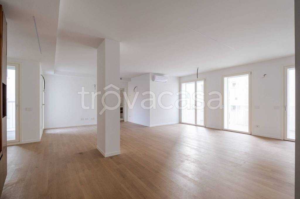 appartamento in affitto a Milano in zona Sempione