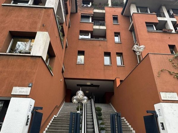 appartamento in affitto a Milano in zona Porta Nuova