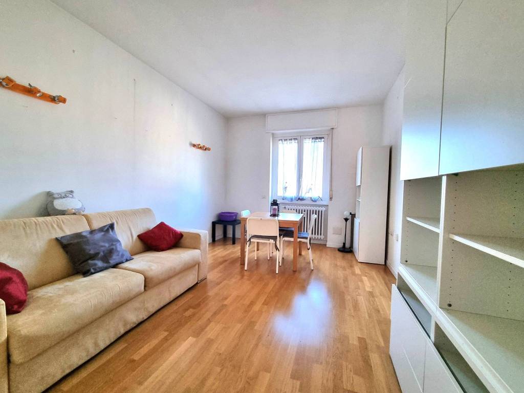 appartamento in affitto a Milano in zona Vigentino