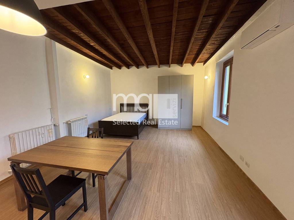 appartamento in affitto a Milano in zona Porta Genova