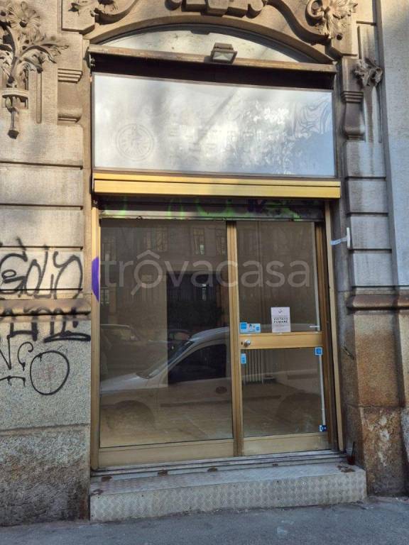 negozio in affitto a Milano in zona Porta Nuova