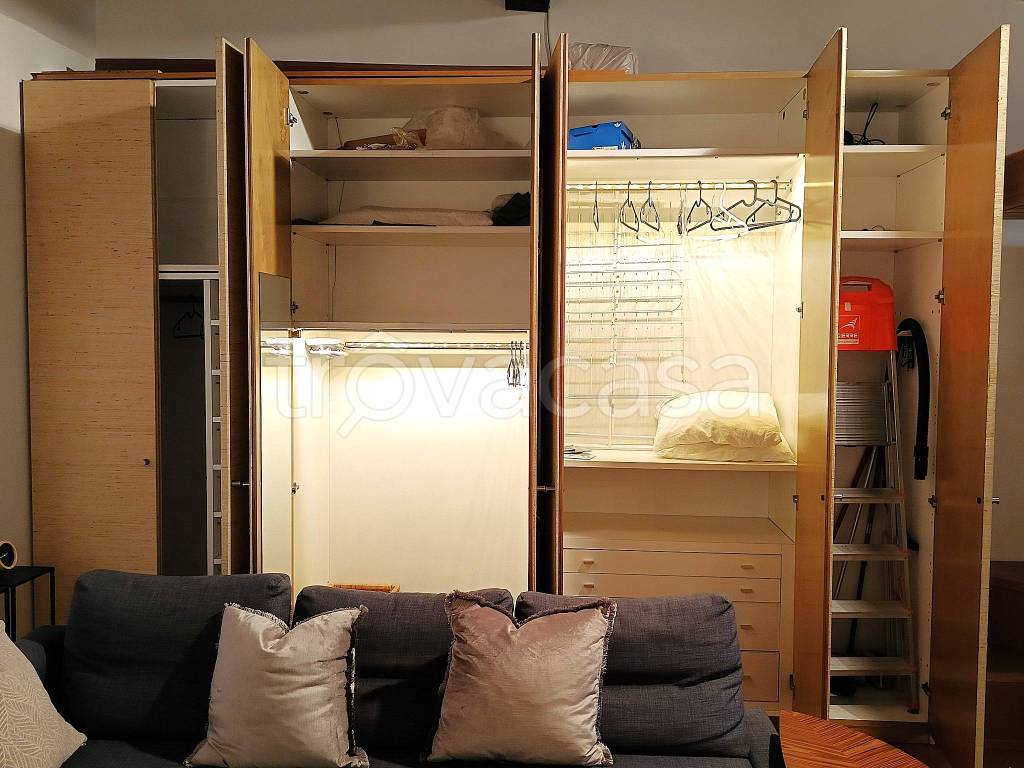 appartamento in affitto a Milano in zona Sant'Ambrogio